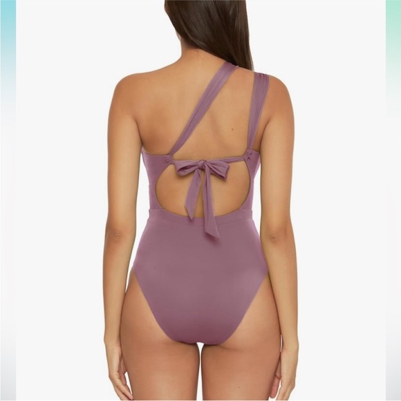 BECCA COLOR CODE RYLIE ONE PIECE SIZE SMALL - Picture 6 of 7